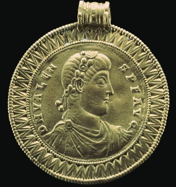 Gold medal of the Roman emperor Valens