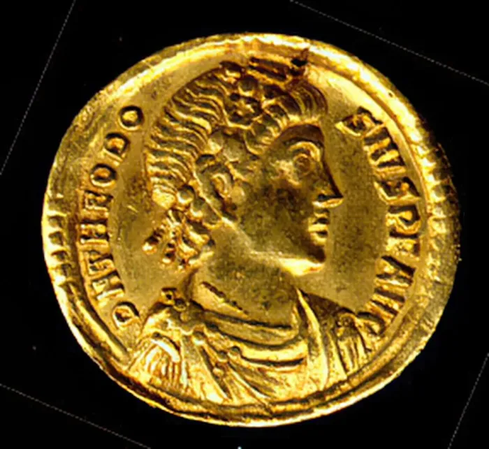 Framed Print : Gold Solidus of Theodosius I (379-95), Byzantine, 379-395. Creator: Unknown Framed Print : Gold Solidus of Theodosius I (379-95), Byzantine, 379-395. Creator: Unknown