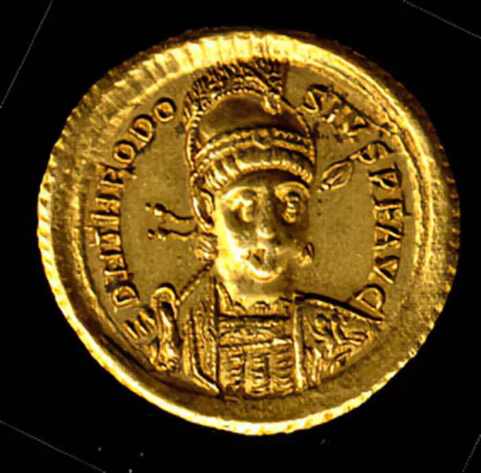 Framed Print : Gold Solidus of Theodosius II (408-50), Byzantine, 408-450. Creator: Unknown Framed Print : Gold Solidus of Theodosius II (408-50), Byzantine, 408-450. Creator: Unknown