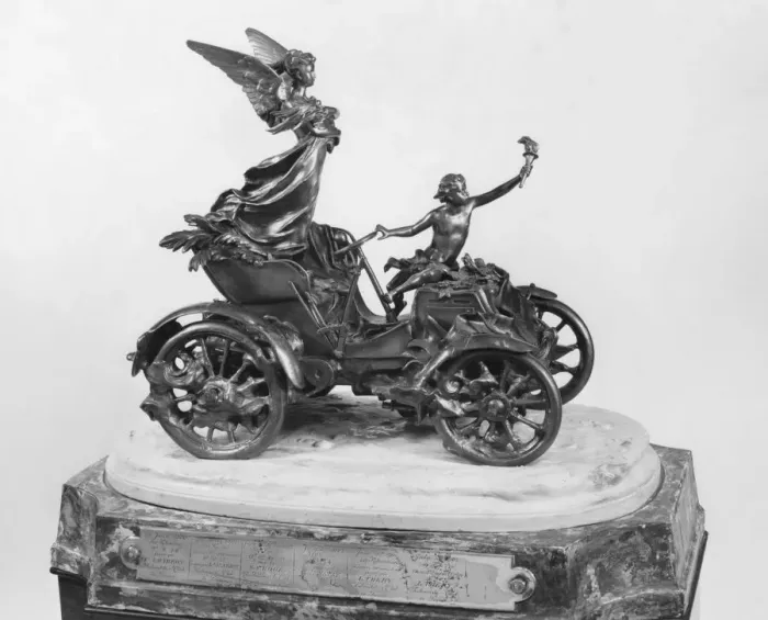 Framed Print : The Gordon Bennett Trophy. Creator: Unknown Framed Print : The Gordon Bennett Trophy. Creator: Unknown