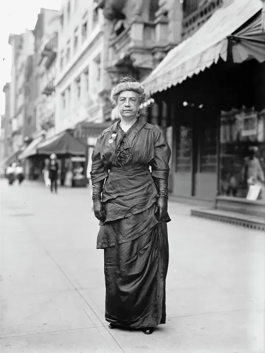 Framed Print : Gordon, Miss Kate M. of Tennessee - Suffragette, 1914. Creator: Harris & Ewing. Gordon, Miss Kate M. of Tennessee - Suffragette, 1914. Creator: Harris & Ewing Framed Print : Gordon, Miss Kate M. of Tennessee - Suffragette, 1914. Creator: Harris & Ewing. Gordon, Miss Kate M. of Tennessee - Suffragette, 1914. Creator: Harris & Ewing