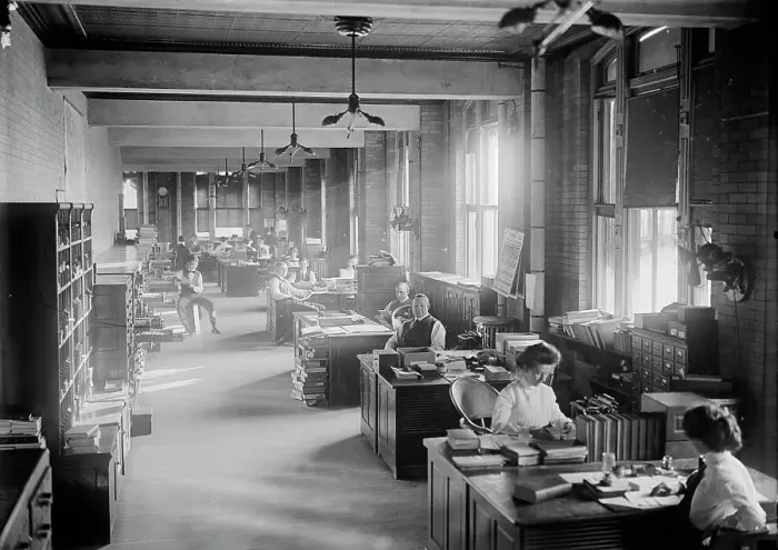 Framed Print : Government Printing office - Views, 1912. Creator: Harris & Ewing. Government Printing office - Views, 1912. Creator: Harris & Ewing Framed Print : Government Printing office - Views, 1912. Creator: Harris & Ewing. Government Printing office - Views, 1912. Creator: Harris & Ewing