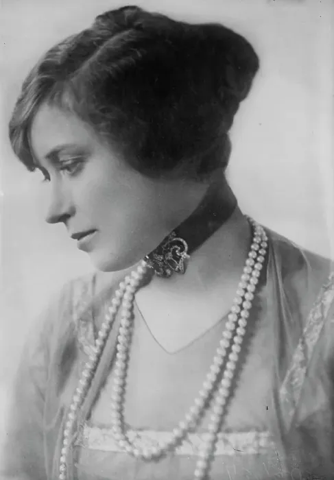 Framed Print : Grace La Rue, between c1915 and c1920. Creator: Bain News Service Framed Print : Grace La Rue, between c1915 and c1920. Creator: Bain News Service