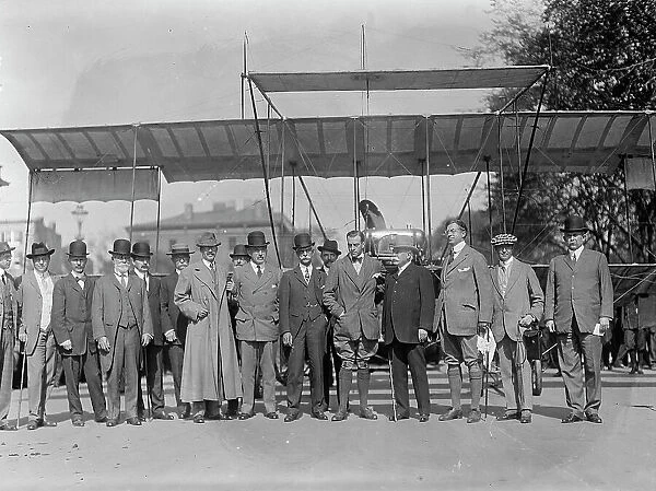 Grahame-White Flights, 1910. Creator: Harris & Ewing. Grahame-White Flights, 1910. Creator: Harris & Ewing