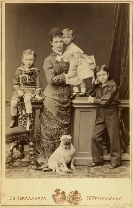 Framed Print : Grand Duchess Maria Fyodorovna with children, Nicholas Alexandrovich, George Alexandrovich and Xenia Framed Print : Grand Duchess Maria Fyodorovna with children, Nicholas Alexandrovich, George Alexandrovich and Xenia