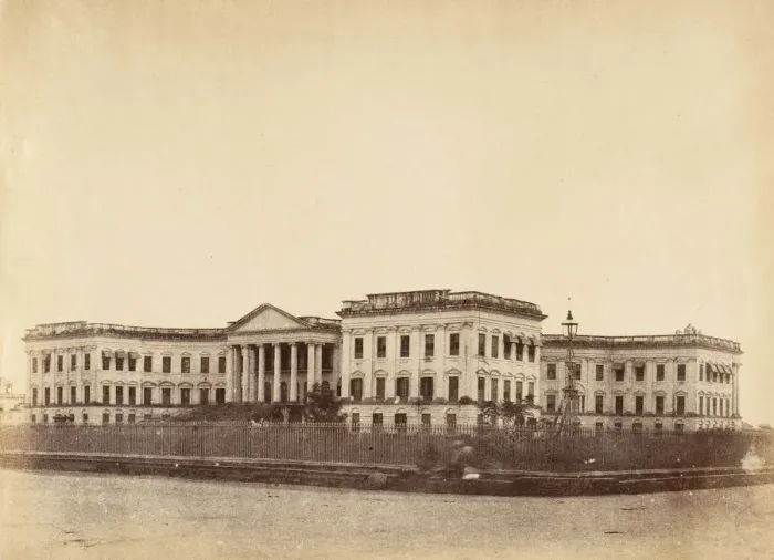 Framed Print : Grand Entrance to the Government House, Calcutta, 1850s. Creator: Captain R. B. Hill Framed Print : Grand Entrance to the Government House, Calcutta, 1850s. Creator: Captain R. B. Hill