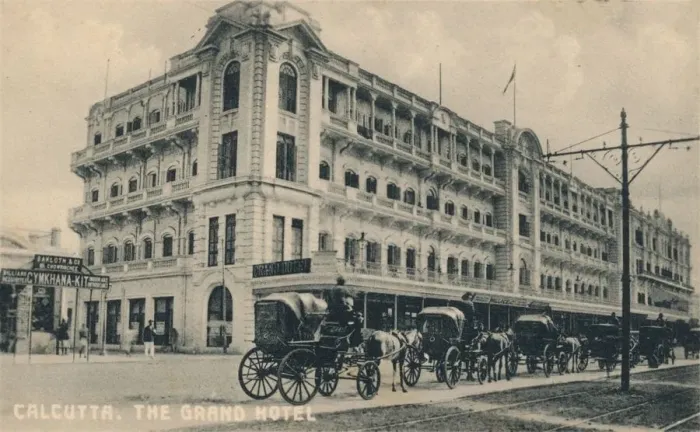 Framed Print : The Grand Hotel, Calcutta, c1920 Framed Print : The Grand Hotel, Calcutta, c1920