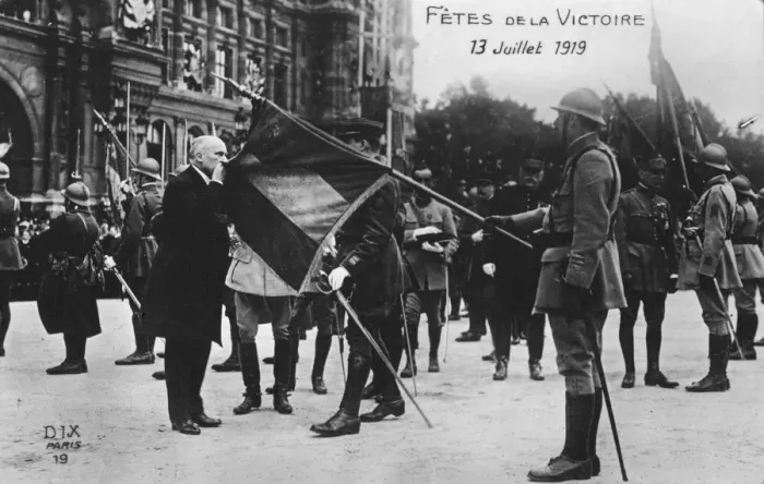 Framed Print : Grand victory parade, Paris, France, 14 July 1919 Framed Print : Grand victory parade, Paris, France, 14 July 1919