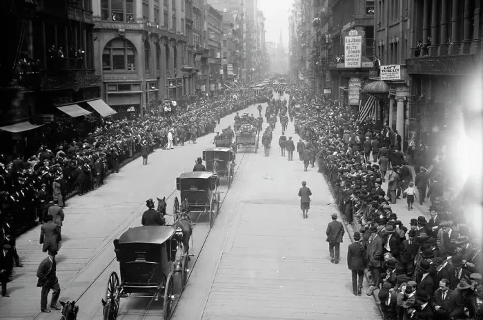 Framed Print : Grant funeral, 1912. Creator: Bain News Service Framed Print : Grant funeral, 1912. Creator: Bain News Service