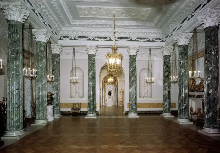Framed Print : The Grecian Hall, Pavlovsk Palace, St Petersburg, Russia Framed Print : The Grecian Hall, Pavlovsk Palace, St Petersburg, Russia