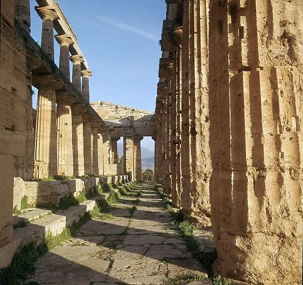 Greek temple of Hera at Paestum, 5th century BC