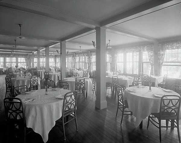 Green Gables Club, the veranda restaurant, Magnolia, Mass. between 1905 and 1915. Creator: Unknown