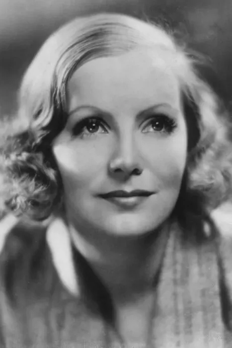 Framed Print : Greta Garbo (1905-1990), Swedish actress, early 20th century Framed Print : Greta Garbo (1905-1990), Swedish actress, early 20th century