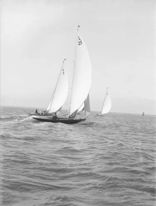 Framed Print : Group of 6 Metres racing downwind, 1914. Creator: Kirk & Sons of Cowes Framed Print : Group of 6 Metres racing downwind, 1914. Creator: Kirk & Sons of Cowes