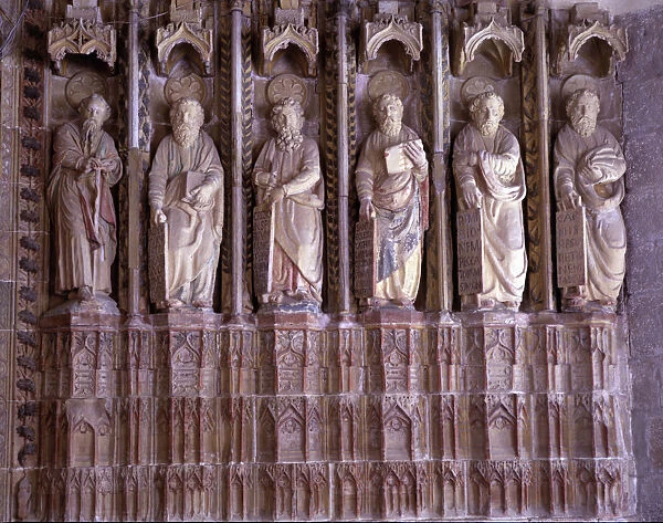 Group of Apostles in the jambs of the doorway of the Church of Santa Maria la Real of Deva