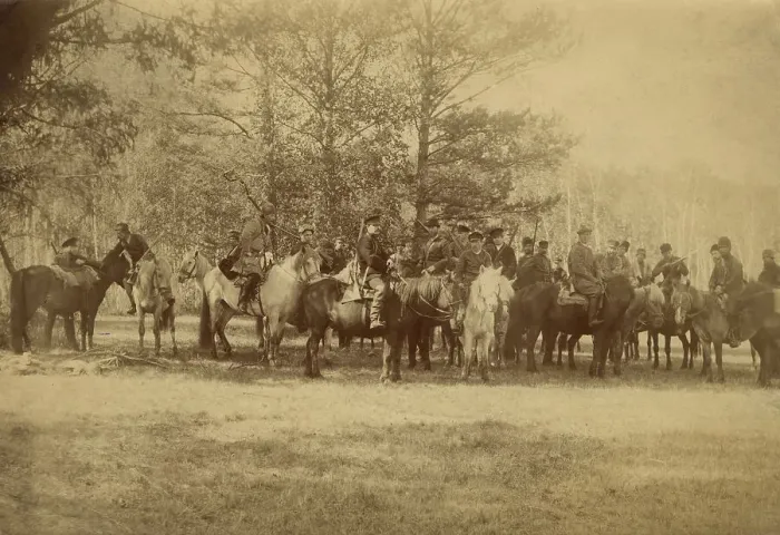 Framed Print : A group of hunters on horseback, 1910-1919. Creator: Unknown Framed Print : A group of hunters on horseback, 1910-1919. Creator: Unknown