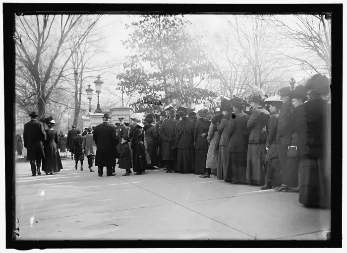 Framed Print : Group of people in line at White House gate, Washington, D.C. between 1910 and 1917. Creator: Harris & Ewing. Group of people in line at White House gate, Washington, D.C. between 1910 and 1917. Creator: Harris & Ewing Framed Print : Group of people in line at White House gate, Washington, D.C. between 1910 and 1917. Creator: Harris & Ewing. Group of people in line at White House gate, Washington, D.C. between 1910 and 1917. Creator: Harris & Ewing