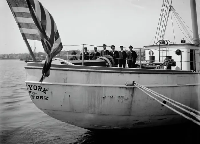 Framed Print : Group of pilots of steam pilot boat New York, between 1900 and 1905. Creator: Unknown Framed Print : Group of pilots of steam pilot boat New York, between 1900 and 1905. Creator: Unknown