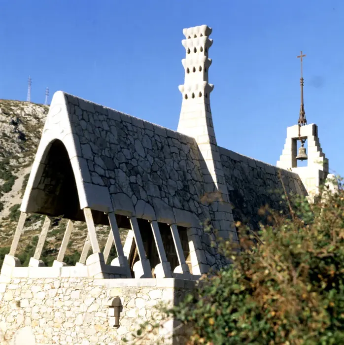 Framed Print : Detail of Güell cellar in El Garraf, work by Francesc Berenguer i Mestres (1866 - 1914)