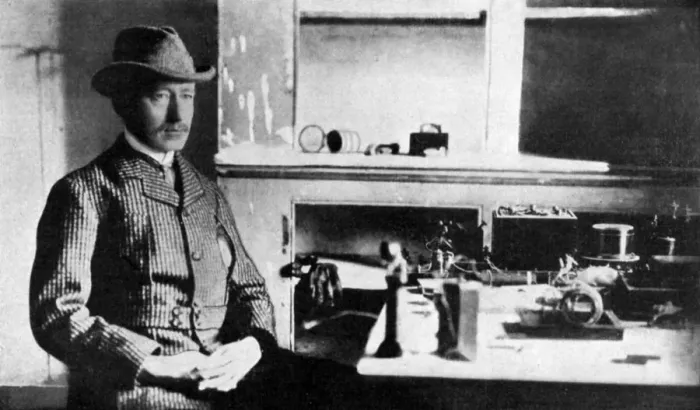 Framed Print : Guglielmo Marconi, Italian pioneer of wireless telegraphy, Signal Hall, Newfoundland, 1901 (1951) Framed Print : Guglielmo Marconi, Italian pioneer of wireless telegraphy, Signal Hall, Newfoundland, 1901 (1951)