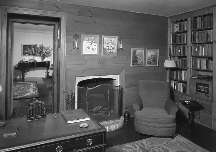 Framed Print : Guido R. Rahr, residence in Manitowoc, Wisconsin, 1945. Creator: Gottscho-Schleisner, Inc Framed Print : Guido R. Rahr, residence in Manitowoc, Wisconsin, 1945. Creator: Gottscho-Schleisner, Inc
