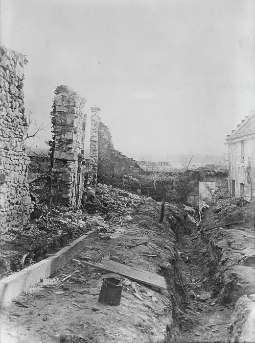 Framed Print : Guiscard, 28 Mar 1918. Creator: Bain News Service Framed Print : Guiscard, 28 Mar 1918. Creator: Bain News Service