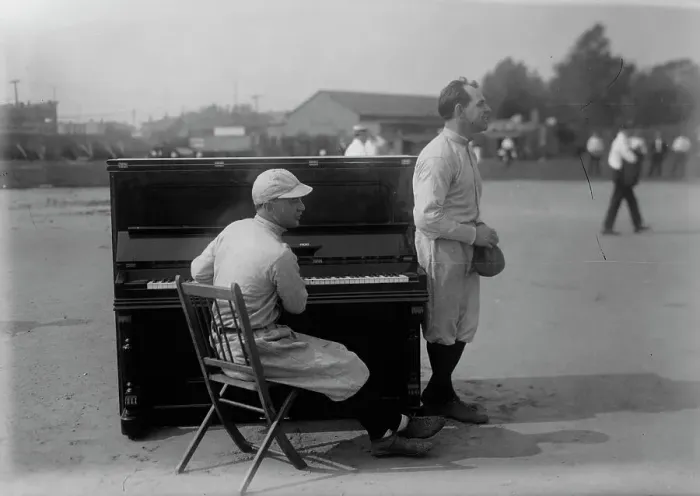 Framed Print : Gus Van & Joe Schenck, Vaudeville comics (baseball), between c1915 and c1920. Creator: Bain News Service Framed Print : Gus Van & Joe Schenck, Vaudeville comics (baseball), between c1915 and c1920. Creator: Bain News Service