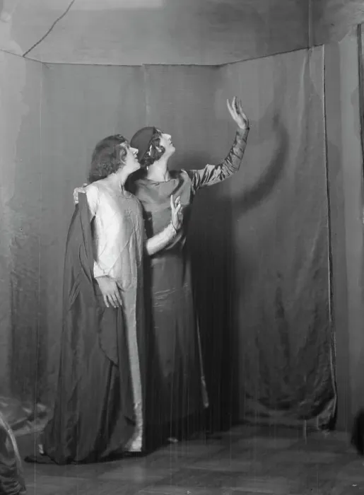 Framed Print : Guthrie dancers, between 1924 and 1929. Creator: Arnold Genthe Framed Print : Guthrie dancers, between 1924 and 1929. Creator: Arnold Genthe