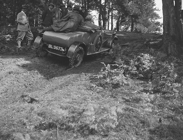 GWK fitted with tyre chains at a demonstration event, Frensham Common, Surrey, 1922