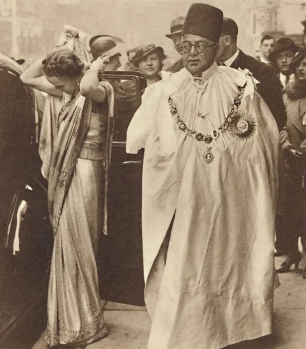 Framed Print : H. H. The Prince Aga Khan and the Begum Aga Khan, May 12 1937 Framed Print : H. H. The Prince Aga Khan and the Begum Aga Khan, May 12 1937