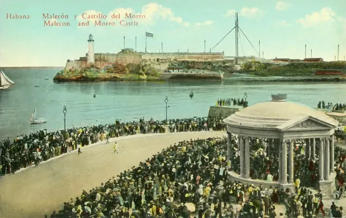 Framed Print : Habana: Malecon and Morro Castle, c1919. Creator: Unknown Framed Print : Habana: Malecon and Morro Castle, c1919. Creator: Unknown