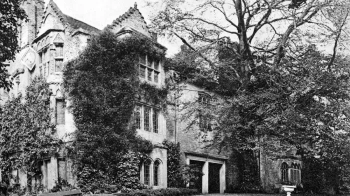 Framed Print : Haden Hill Hall, Halesowen, West Midlands, 1924-1926. Artist: CW Bassano Framed Print : Haden Hill Hall, Halesowen, West Midlands, 1924-1926. Artist: CW Bassano