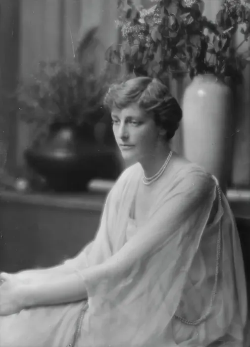 Framed Print : Haggin, Ben Ali, Jr. Mrs. portrait photograph, 1916 May 15. Creator: Arnold Genthe Framed Print : Haggin, Ben Ali, Jr. Mrs. portrait photograph, 1916 May 15. Creator: Arnold Genthe