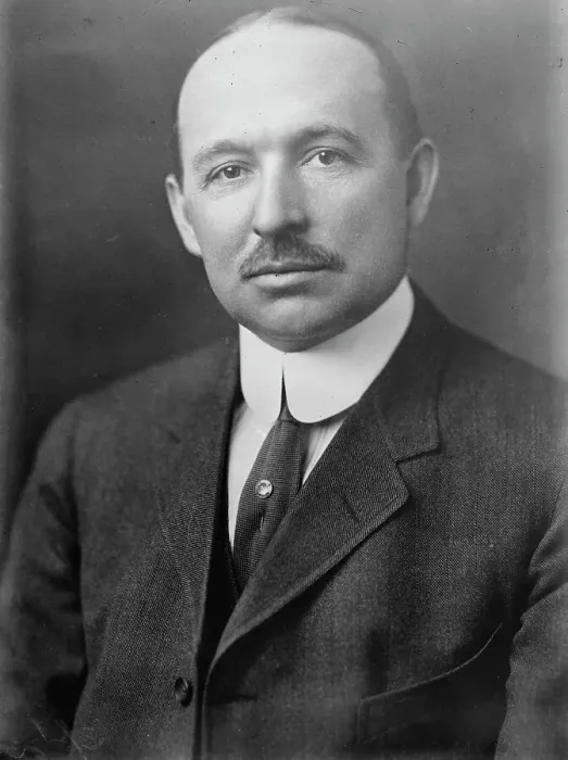 Framed Print : Hale Holden, between c1915 and c1920. Creator: Bain News Service Framed Print : Hale Holden, between c1915 and c1920. Creator: Bain News Service