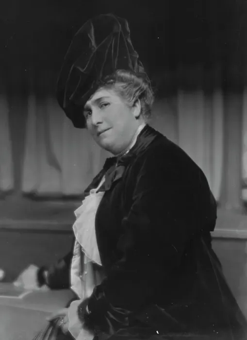 Framed Print : Hamilton, E.H. Mrs. portrait photograph, 1913 or 1914. Creator: Arnold Genthe Framed Print : Hamilton, E.H. Mrs. portrait photograph, 1913 or 1914. Creator: Arnold Genthe