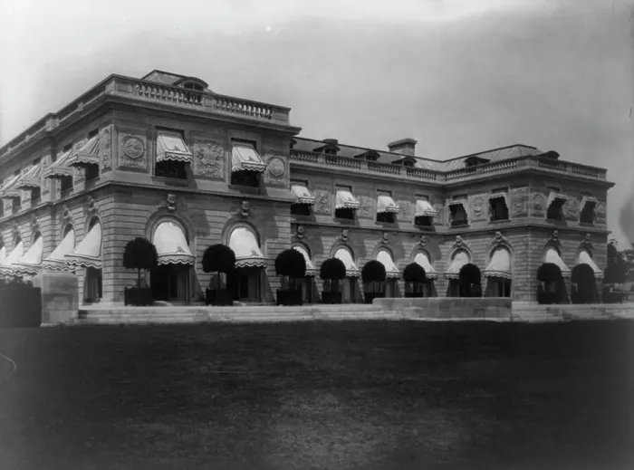 Framed Print : Hamilton Rice home, Newport, Rhode Island, exterior view, between 1917 and 1927. Creator: Frances Benjamin Johnston Framed Print : Hamilton Rice home, Newport, Rhode Island, exterior view, between 1917 and 1927. Creator: Frances Benjamin Johnston
