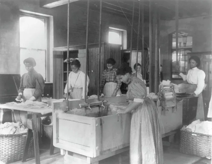 Framed Print : Hampton Institute, Va. 1899 - Classroom scenes - laundry shop, 1899 or 1900. Creator: Frances Benjamin Johnston