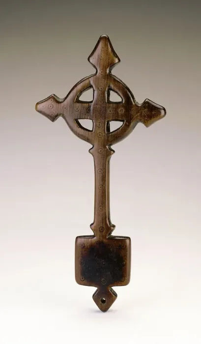 Framed Print : Hand cross, ca. 16th-17th century. Creator: Unknown Framed Print : Hand cross, ca. 16th-17th century. Creator: Unknown