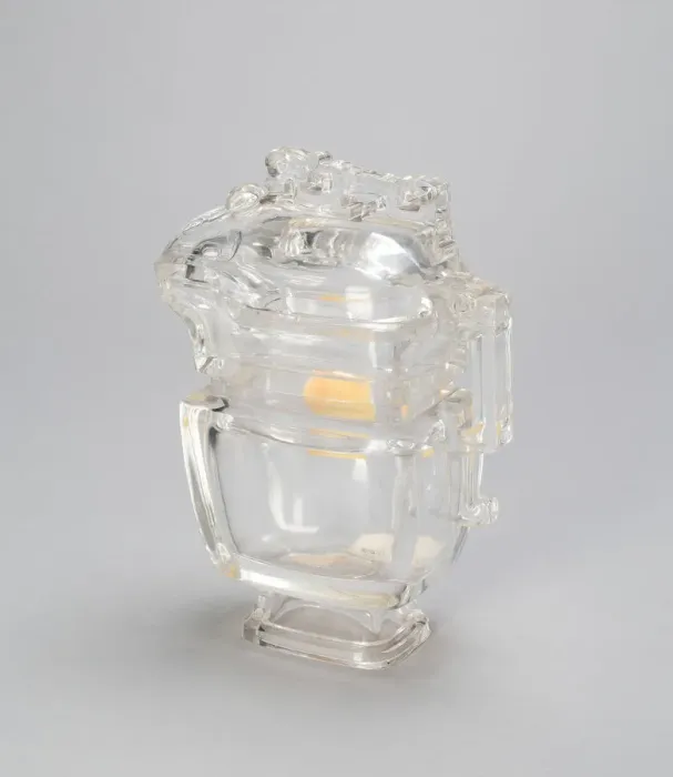 Framed Print : Handled Vessel in Archaistic Style, Qing dynasty (1644-1911) Framed Print : Handled Vessel in Archaistic Style, Qing dynasty (1644-1911)