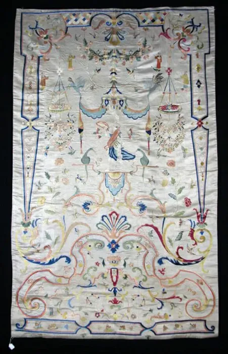 Framed Print : Hanging (Furnishing Fabric), China, Ming (1368-1644) / Qing dynasty (1644-1911) Framed Print : Hanging (Furnishing Fabric), China, Ming (1368-1644) / Qing dynasty (1644-1911)