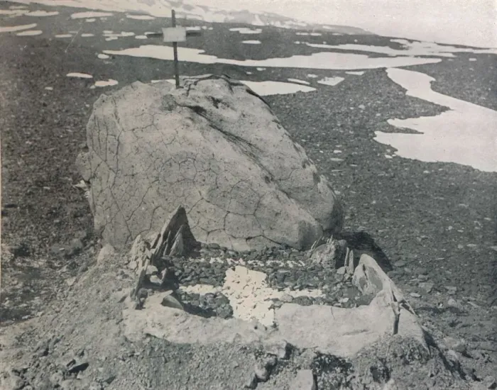 Framed Print : Hansens Grave On Cape Adare, 1911, (1913). Artist: G Murray Levick Framed Print : Hansens Grave On Cape Adare, 1911, (1913). Artist: G Murray Levick
