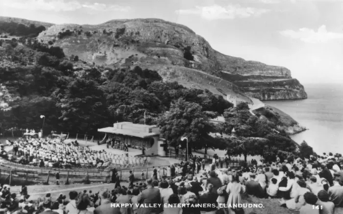 Framed Print : Happy Valley entertainers, Llandudno, 20th century Framed Print : Happy Valley entertainers, Llandudno, 20th century