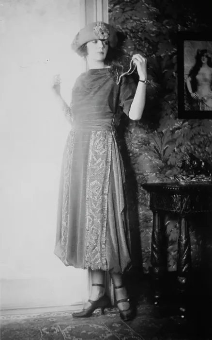 Framed Print : Harriet Gustine, between c1915 and c1920. Creator: Bain News Service Framed Print : Harriet Gustine, between c1915 and c1920. Creator: Bain News Service