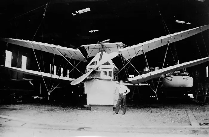 Framed Print : Harriman Hydroaeroplane, between c1910 and c1915. Creator: Bain News Service Framed Print : Harriman Hydroaeroplane, between c1910 and c1915. Creator: Bain News Service