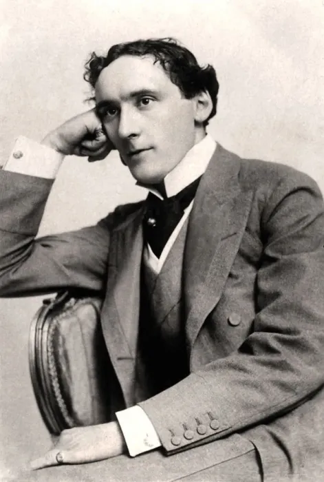 Framed Print : Harry Brodribb Irving (1870-1913), English actor, early 20th century. Artist: Langfier Photo Framed Print : Harry Brodribb Irving (1870-1913), English actor, early 20th century. Artist: Langfier Photo