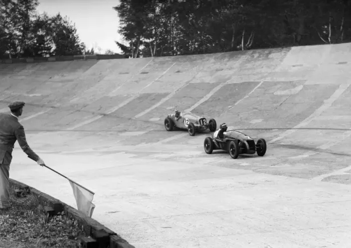 Framed Print : HC Hunters Alta leading a Delahaye, JCC International Trophy, Brooklands, 2 August 1937 Framed Print : HC Hunters Alta leading a Delahaye, JCC International Trophy, Brooklands, 2 August 1937
