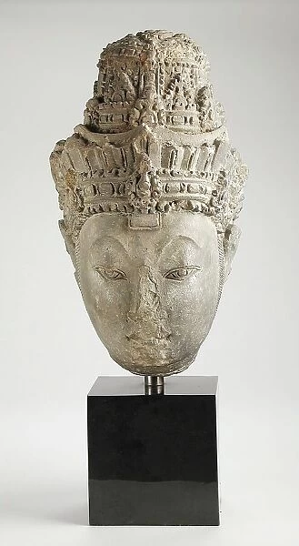 Head of Deified King (?), 14th century. Creator: Unknown