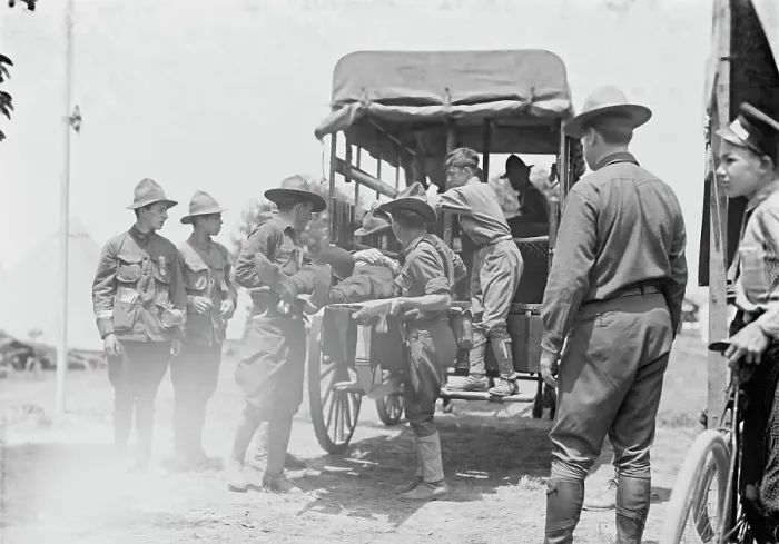 Framed Print : Heat Prostrations - Gettysburg, 1913. Creator: Bain News Service Framed Print : Heat Prostrations - Gettysburg, 1913. Creator: Bain News Service