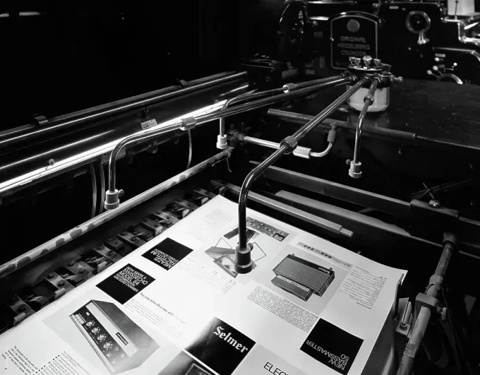 Framed Print : Heidleberg cylinder press in operation at a printworks, Mexborough, South Yorkshire, 1959 Framed Print : Heidleberg cylinder press in operation at a printworks, Mexborough, South Yorkshire, 1959