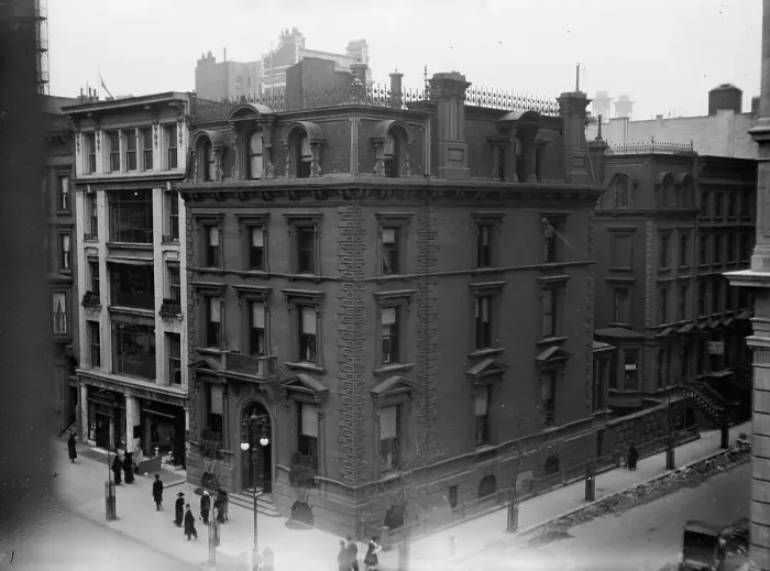 Framed Print : Helen Gould Shepard's, N.Y.C. between c1910 and c1915. Creator: Bain News Service Framed Print : Helen Gould Shepard's, N.Y.C. between c1910 and c1915. Creator: Bain News Service